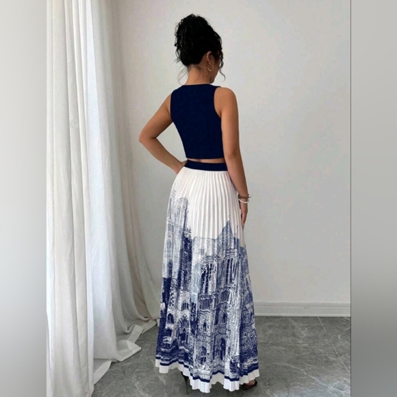 Women 2 Pieces Set: Solid Color Cropped Tank Top And Architecture Print Pleated - Picture 4 of 6